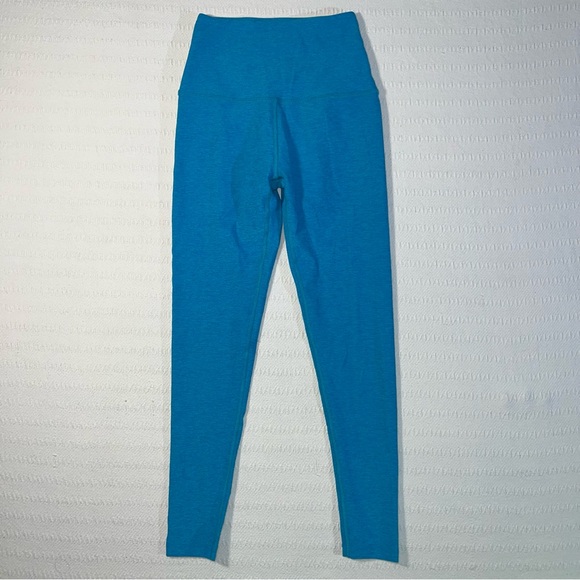 Beyond Yoga Space Dye High Rise Legging Size XS Blue Soft Athleisure Gym Workout - Picture 2 of 7